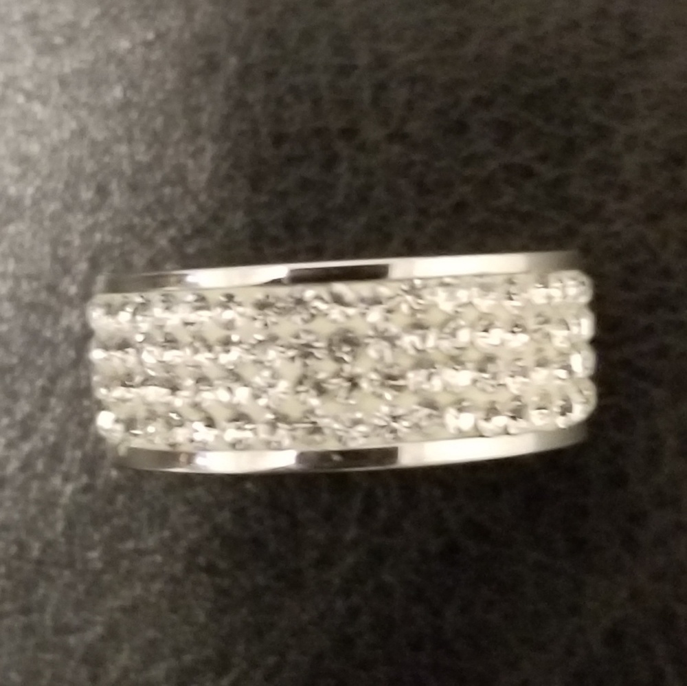 Ladies faux diamond eternity band size 7